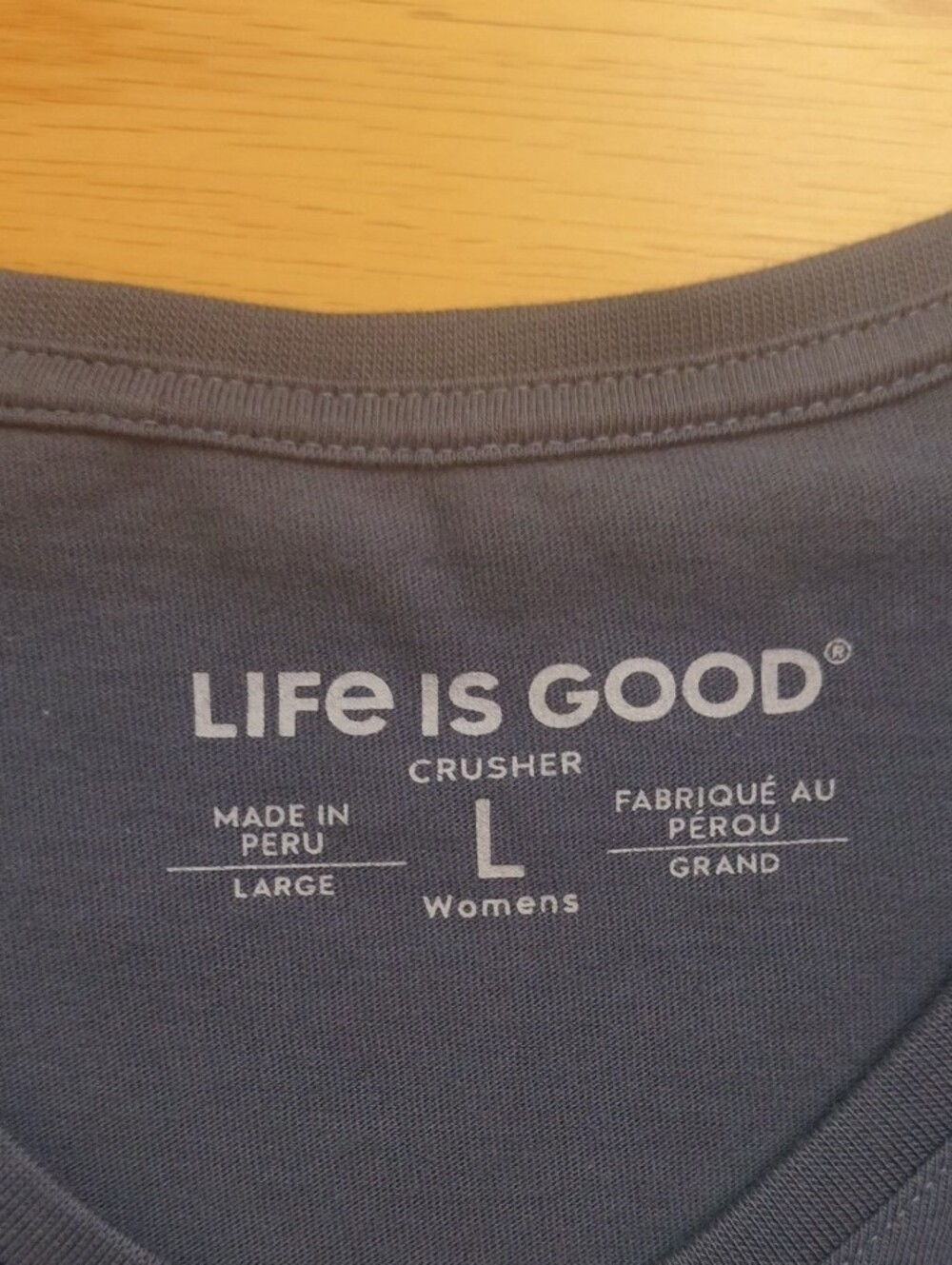 Life Is Good Crusher Short Sleeve V-Neck Heart Tee Size L EUC - Picture 2 of 7
